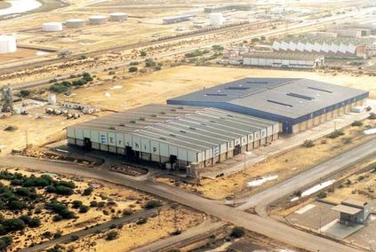 Bardage industriel garanti jusqu'aux 20 ans  l'usine d'ERSHIP  Huelva (Espagne) 
