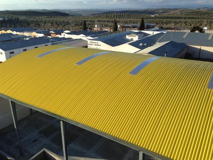 Couverture cintre autoportante pour le club de padel Torreolivo,  Torredelcampo- Jan (Espagne) 