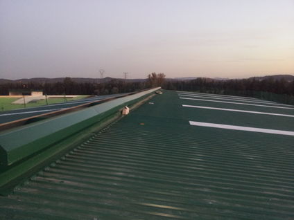 Linear industrial ventilation model G500B for an industrial factory in Avignon - Francia