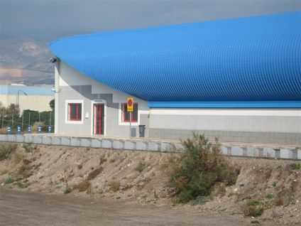 Toiture cintrée pour l'aquarium de Roquetas de Mar (Almería), Espagne.