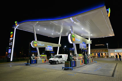 Rénovation integral des stations d'essence Afriquia avec le profil INCO 30.5 à Maroc