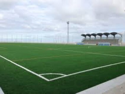 Self-supporting curved roof for the stands of the soccer field in Cueto (Santander) - Spain