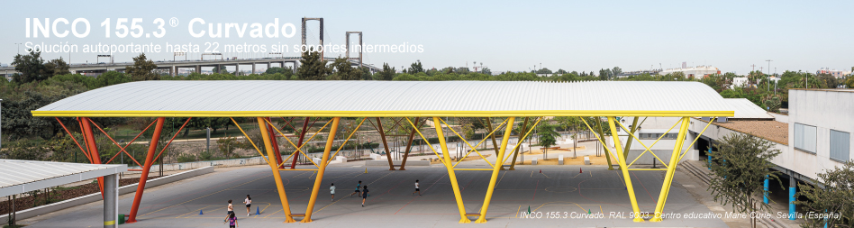Cubierta curvada autoportante de 22 metros de luz en el centro educativo de Marie Curie en Sevilla - España